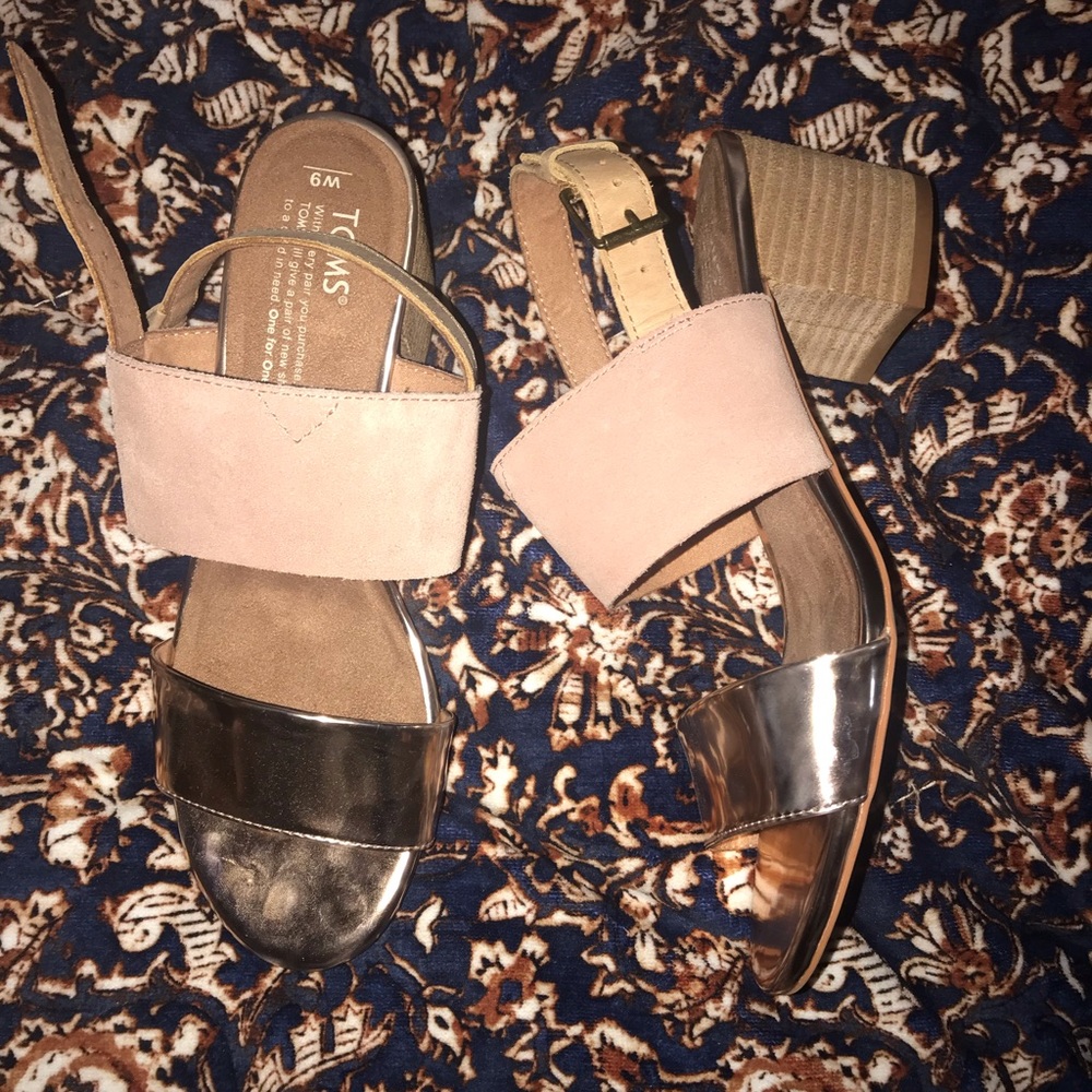 Women’s shoes